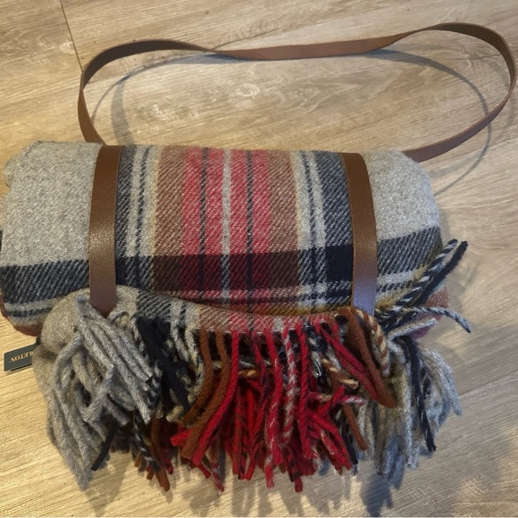 Pendleton Plaid Wool Crossbody Bag - Red and Gray NWT - Picture 4 of 4